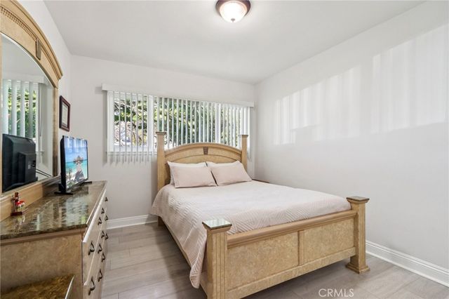 16428 Halsted Street, North Hills, CA 91343