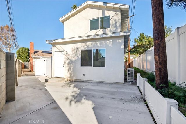 16428 Halsted Street, North Hills, CA 91343