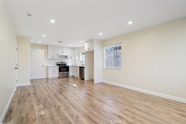 16428 Halsted Street, North Hills, CA 91343