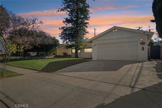 16428 Halsted Street, North Hills, CA 91343