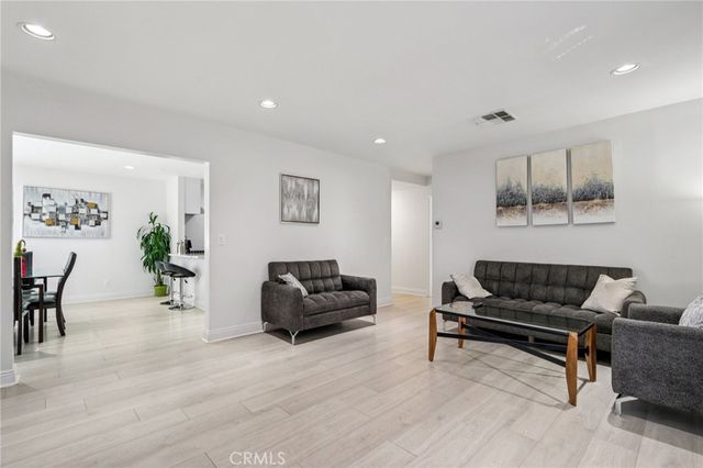 16428 Halsted Street, North Hills, CA 91343