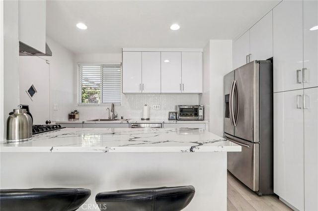 16428 Halsted Street, North Hills, CA 91343