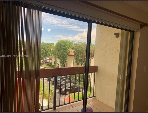 8540 SW 149th Ave 817, Miami, FL 33193