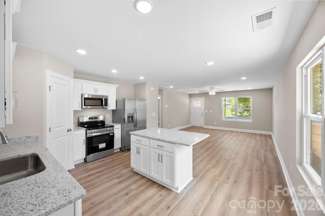 410 Peachtree Street, Albemarle, NC 28001