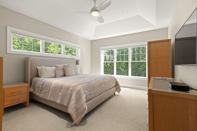 43 Winterberry Ln, Easton, MA 02356