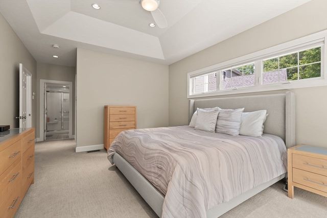 43 Winterberry Ln, Easton, MA 02356
