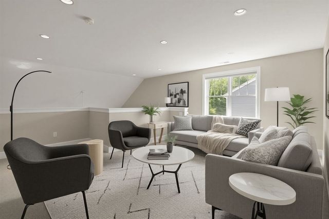 43 Winterberry Ln, Easton, MA 02356