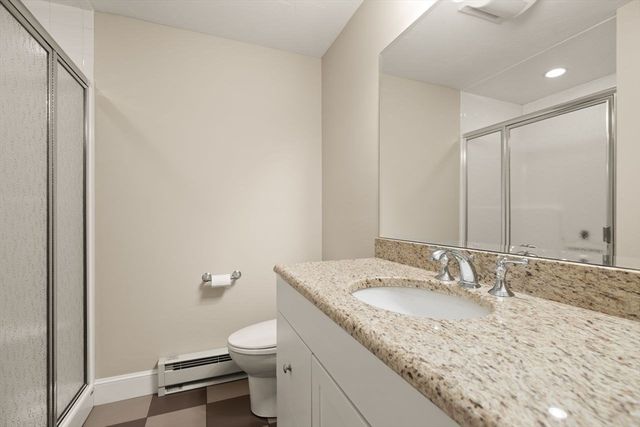 43 Winterberry Ln, Easton, MA 02356