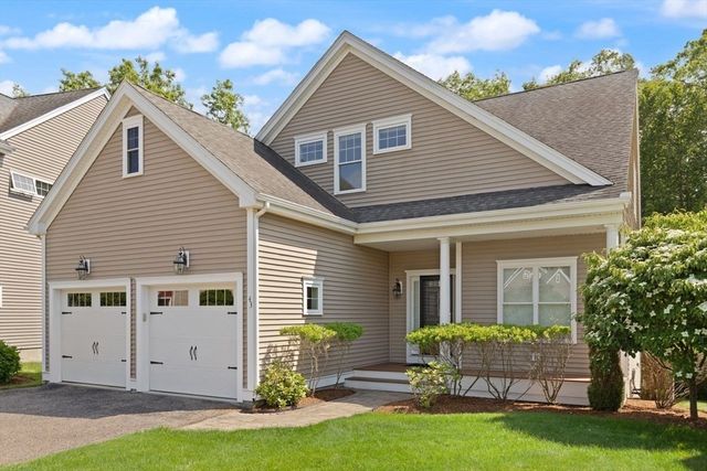 43 Winterberry Ln, Easton, MA 02356