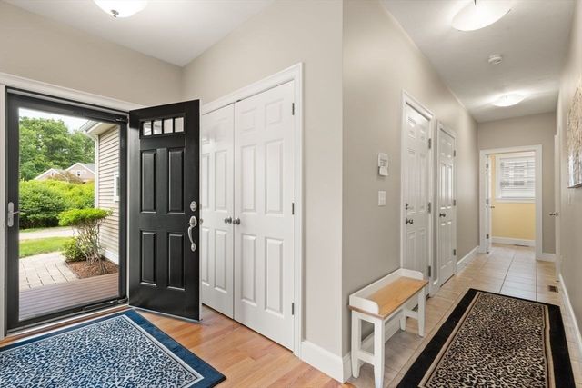 43 Winterberry Ln, Easton, MA 02356