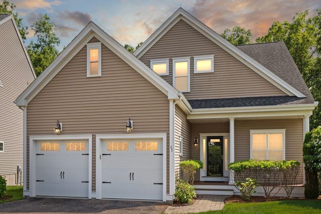 43 Winterberry Ln, Easton, MA 02356