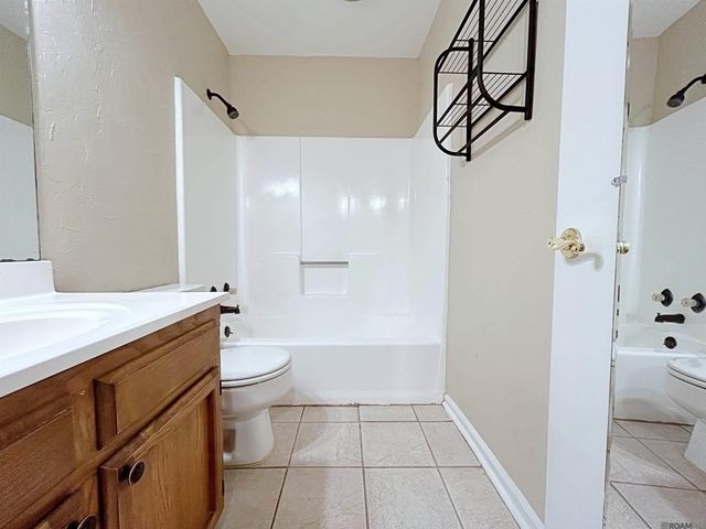 3411 San Felipe Dr, Baton Rouge, LA 70809