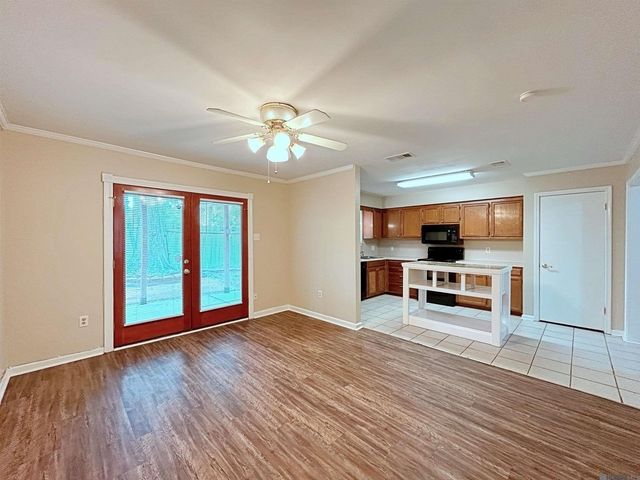 3411 San Felipe Dr, Baton Rouge, LA 70809