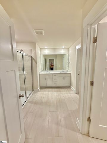 15 Brayfield Trail, Simpsonville, SC 29680