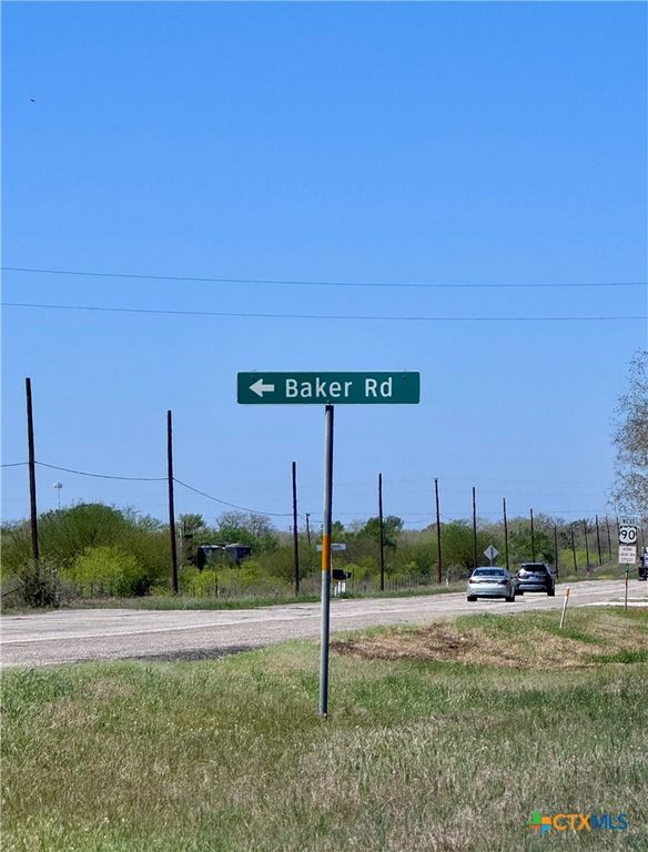 Image 3 of property listing at 3775 BAKER Road, Kingsbury, TX 78638