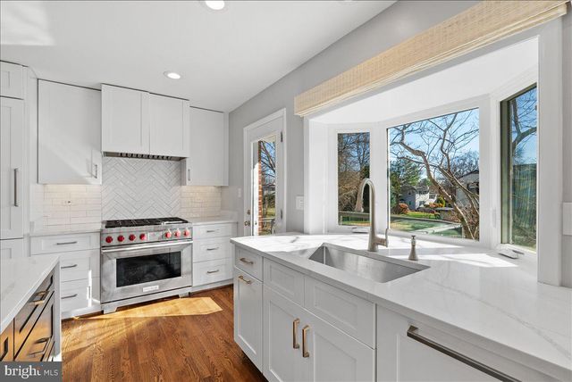 7107 TYNDALE ST, Mclean, VA 22101