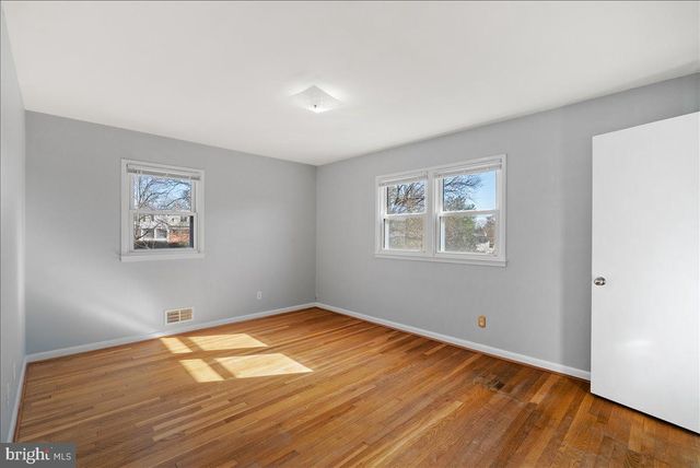 7107 TYNDALE ST, Mclean, VA 22101