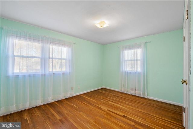 7107 TYNDALE ST, Mclean, VA 22101