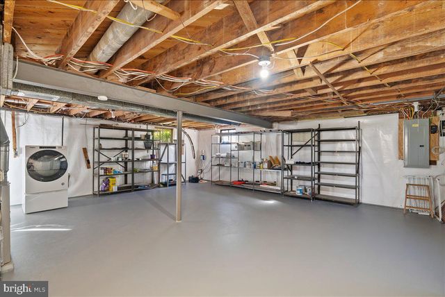 7107 TYNDALE ST, Mclean, VA 22101