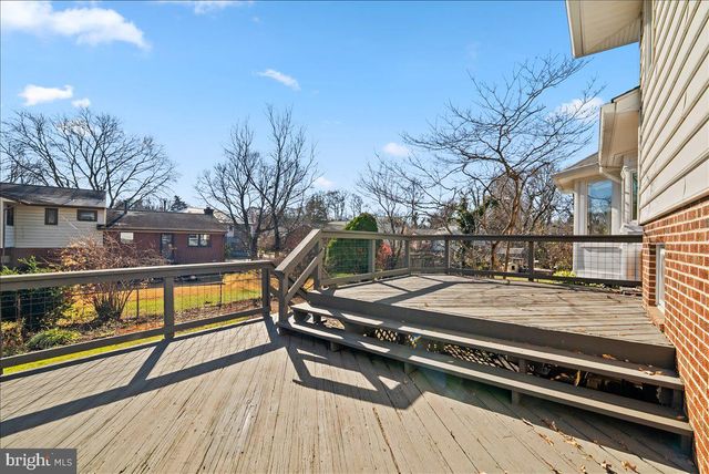 7107 TYNDALE ST, Mclean, VA 22101