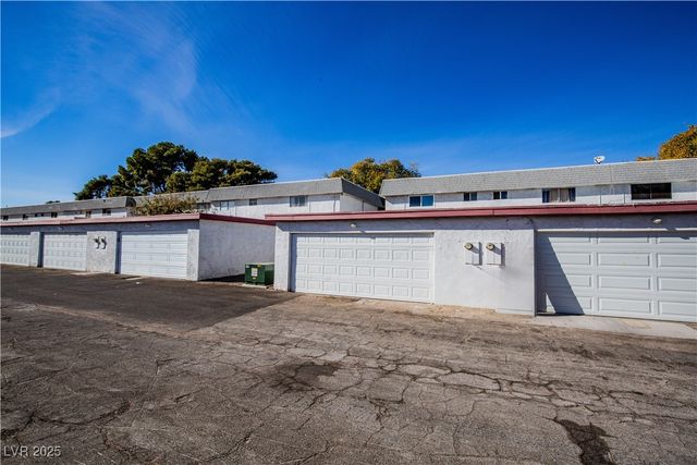 319 Pecos Way, Las Vegas, NV 89121