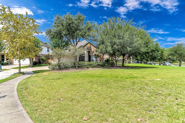 18318 W Williams Bend Drive, Cypress, TX 77433