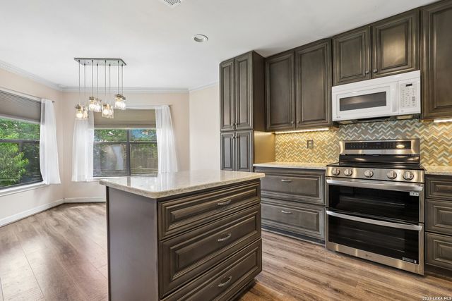 6711 BEECH TRAIL DR, Converse, TX 78109