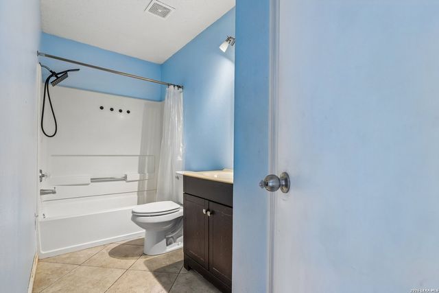 6711 BEECH TRAIL DR, Converse, TX 78109