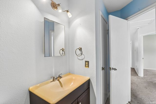 6711 BEECH TRAIL DR, Converse, TX 78109