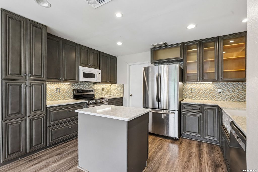 6711 BEECH TRAIL DR, Converse, TX 78109
