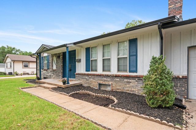 1809 N Clayton Ave, Wichita, KS 67203