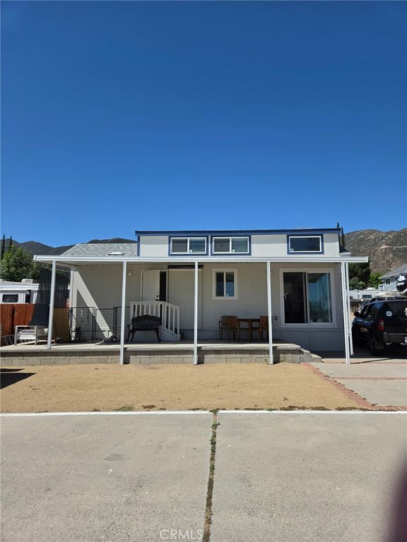 Image 3 of property listing at 16006 Grand Avenue 33, Lake Elsinore, CA 92530