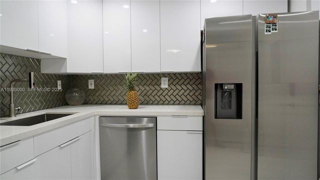 1833 S Ocean Dr 609, Hallandale Beach, FL 33009