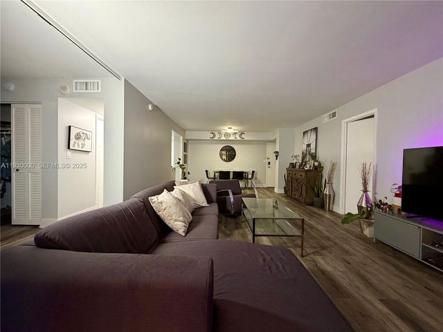 1833 S Ocean Dr 609, Hallandale Beach, FL 33009