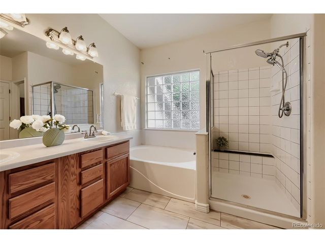4560 Cottonwood Lakes Blvd, Thornton, CO 80241