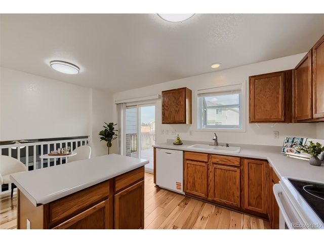4560 Cottonwood Lakes Blvd, Thornton, CO 80241