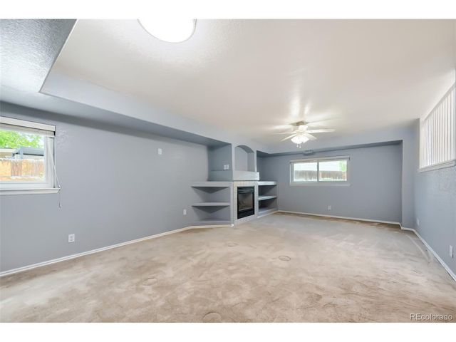 4560 Cottonwood Lakes Blvd, Thornton, CO 80241
