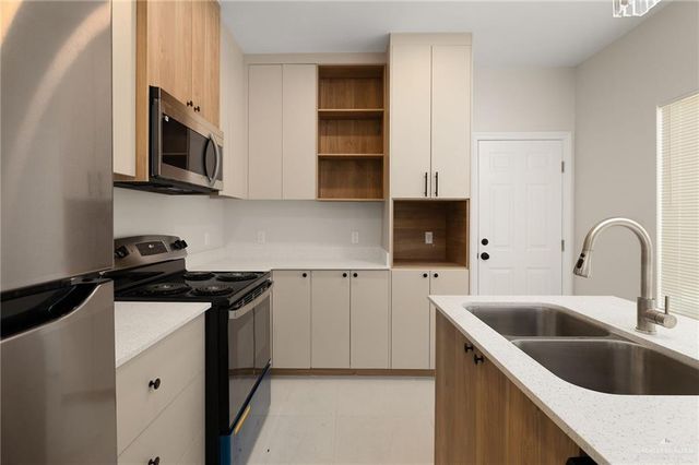 408 N Alexandrite Avenue, Edinburg, TX 78541