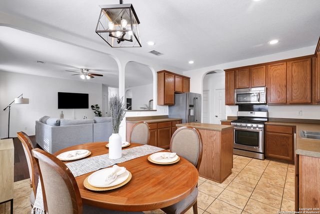 12115 Harris Hawk, San Antonio, TX 78253