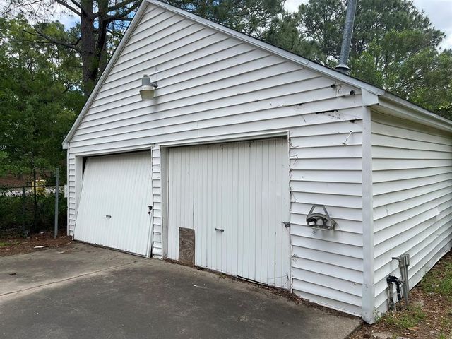 5048 Monroe Street, Groves, TX 77619