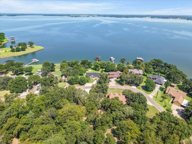 5035 Loper Circle, Streetman, TX 75859