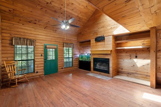 5035 Loper Circle, Streetman, TX 75859