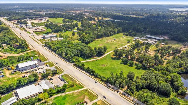 00 Fm 1097 Road W, Willis, TX 77318