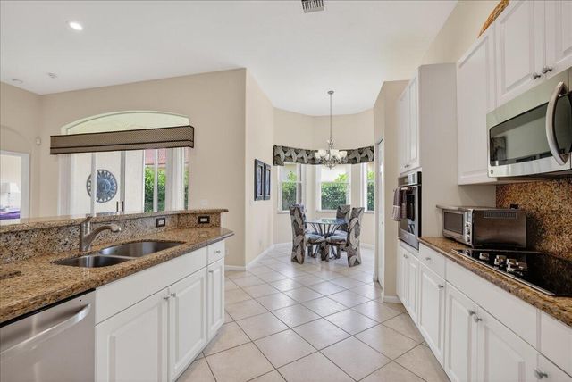 7196 Lorenzo Lane, Delray Beach, FL 33446
