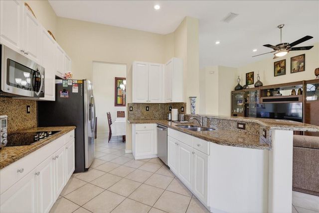 7196 Lorenzo Lane, Delray Beach, FL 33446