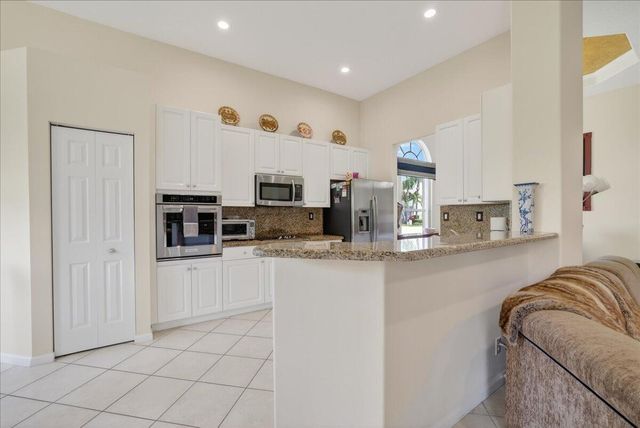 7196 Lorenzo Lane, Delray Beach, FL 33446