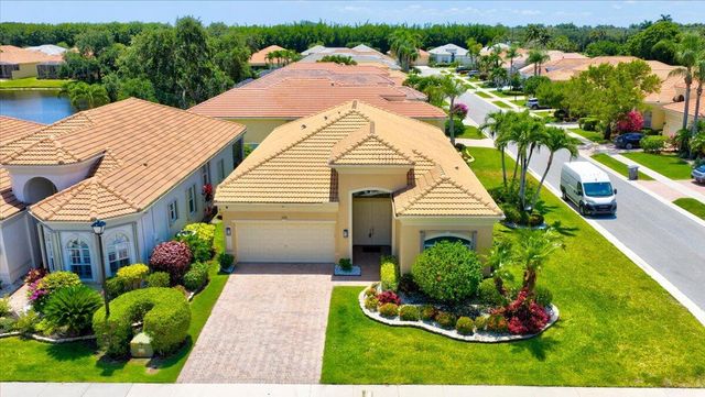 7196 Lorenzo Lane, Delray Beach, FL 33446