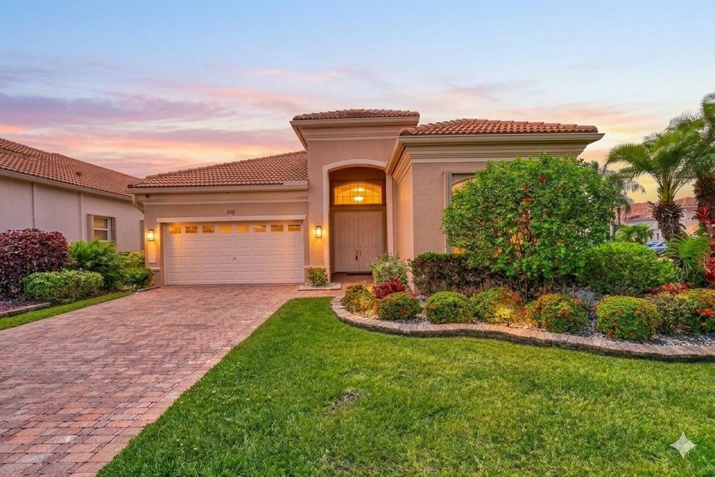 7196 Lorenzo Lane, Delray Beach, FL 33446