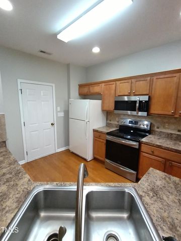 524 Woodson Drive, Clayton, NC 27527