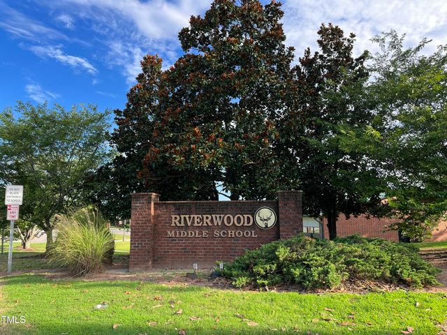 524 Woodson Drive, Clayton, NC 27527